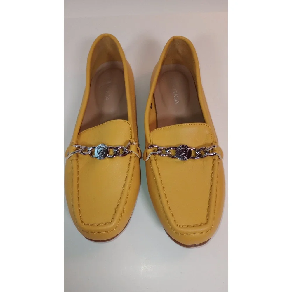Nautica Womens Raintree Loafers Mustard Yellow Chain Detail Driving Flats 7.5